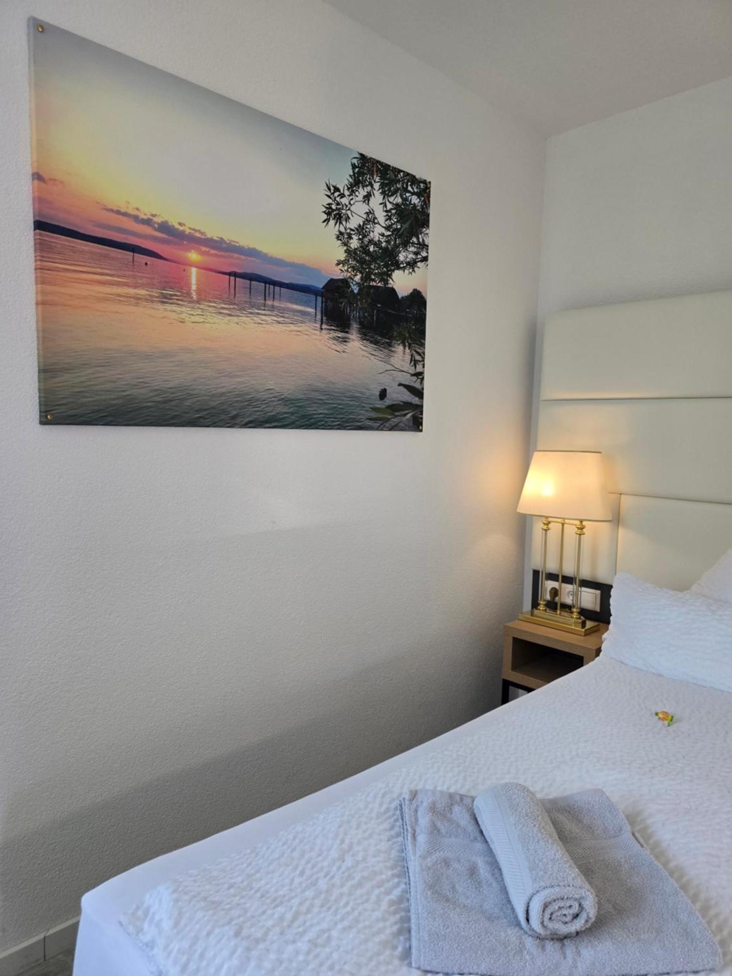 الدنغن مولهوفن Bodensee Sunshine Zimmer & Apts. المظهر الخارجي الصورة